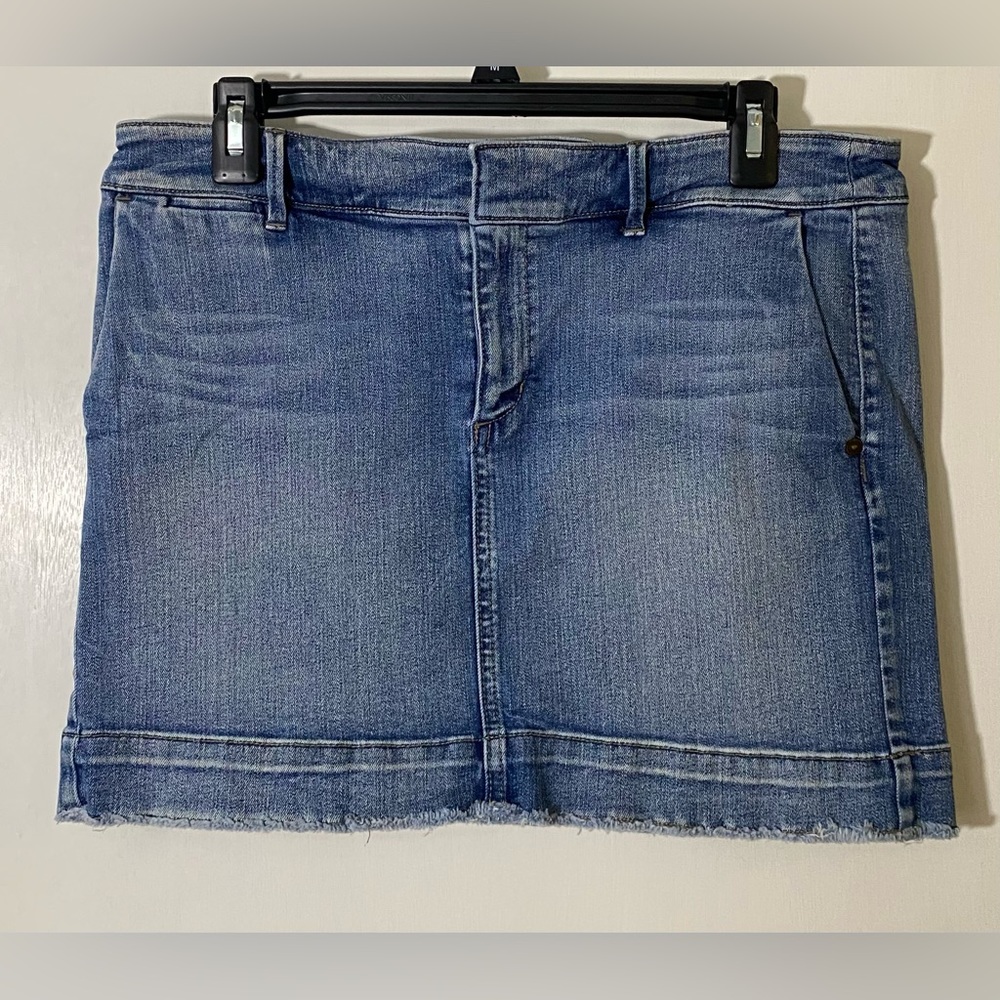 LOFT Mini Denim Skirt Size 8